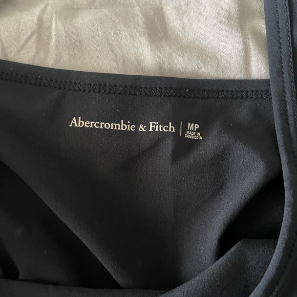 Abercrombie traveler jumpsuit - Picture 4 of 6
